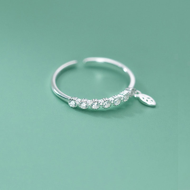 Ladies Fashion Simple Temperament Diamond Ring