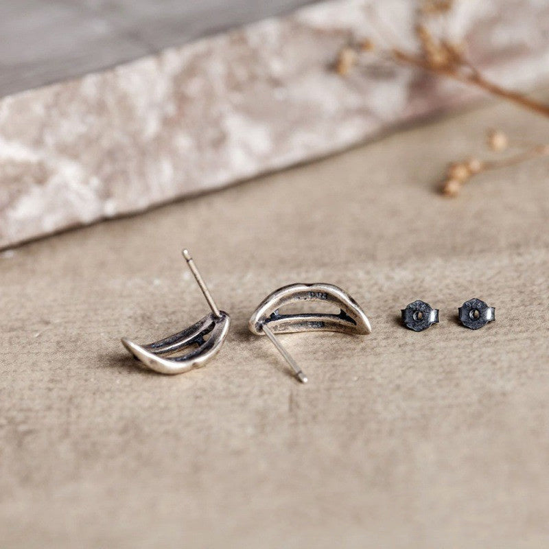 Retro Personality Punk Vampire Lip Stud Earrings