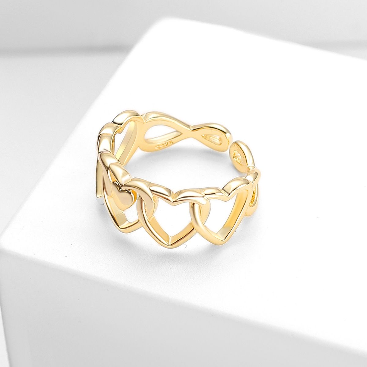 Simple Retro Knuckle Water Drop Geometry Diamond Ring