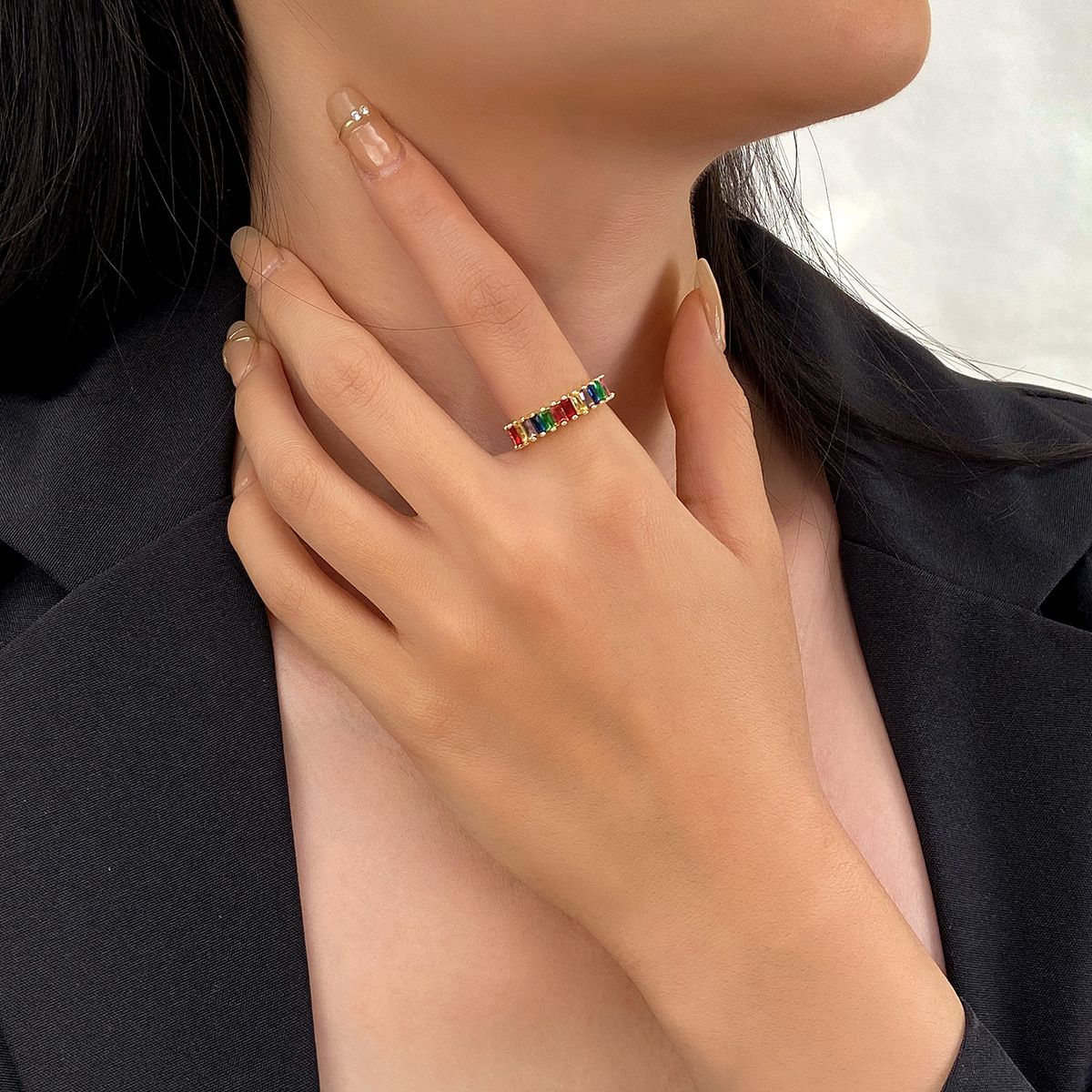Simple Retro Knuckle Water Drop Geometry Diamond Ring