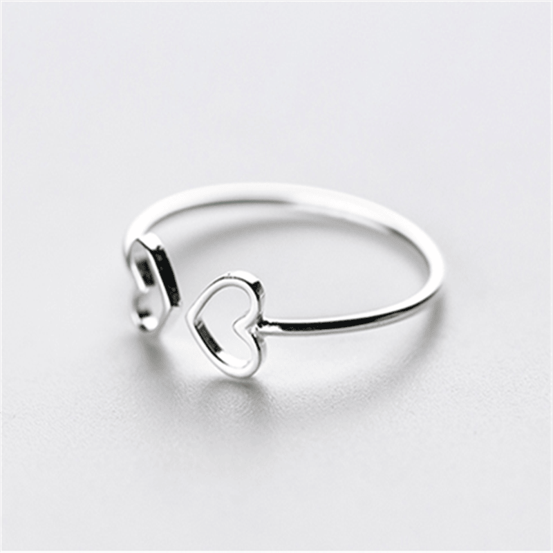 Women's Hollow Heart Fashion Silver Ring