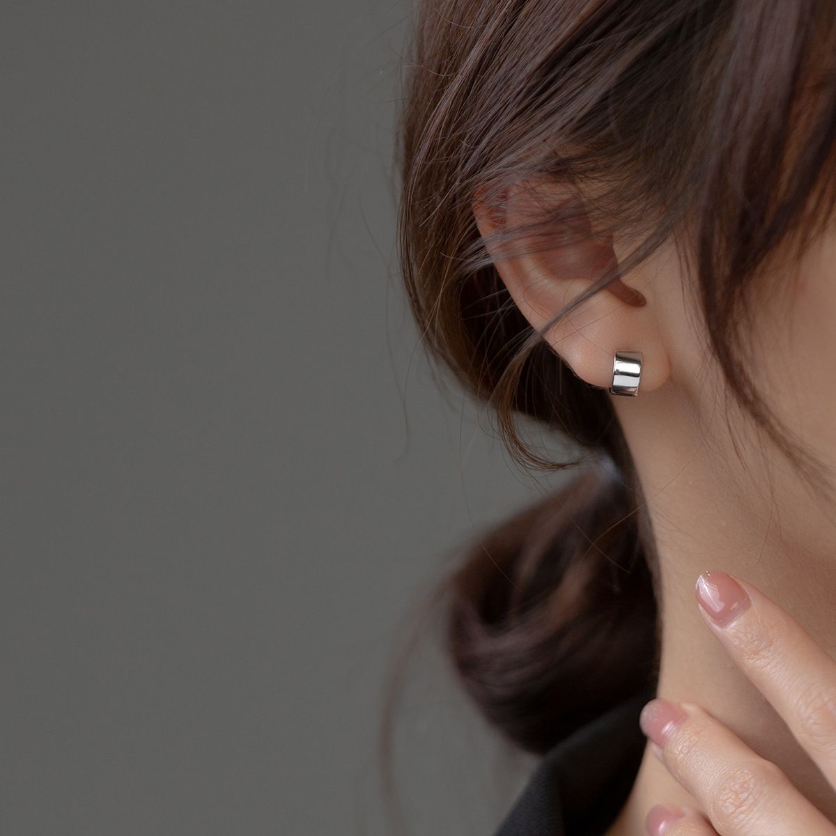 Silver Glossy Simple Wide-faced Ear Clip