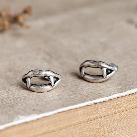 Retro Personality Punk Vampire Lip Stud Earrings