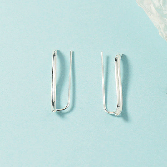 Women's Stylish Graceful Simple Willow Leaf Wave Ear Stud
